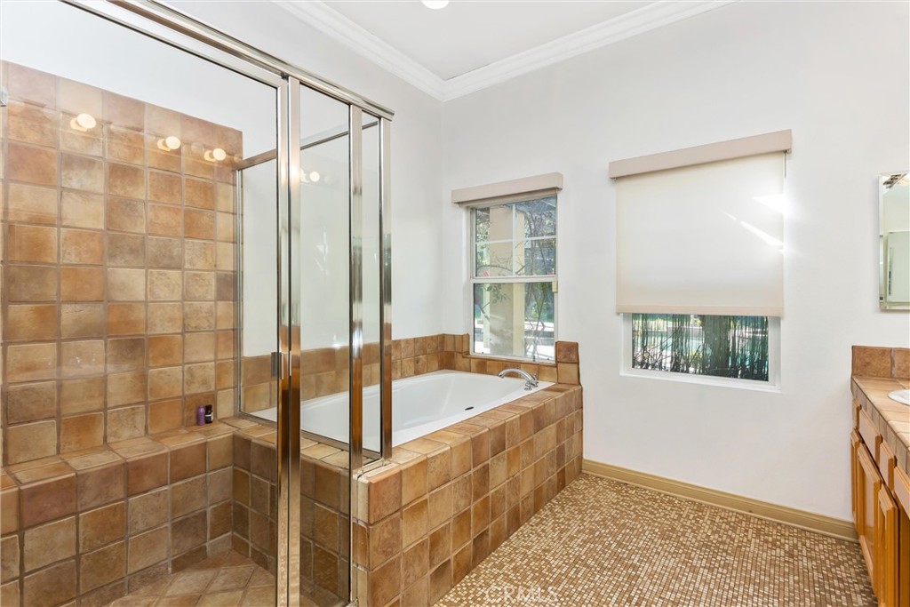 MLS #OC25268953 image #33