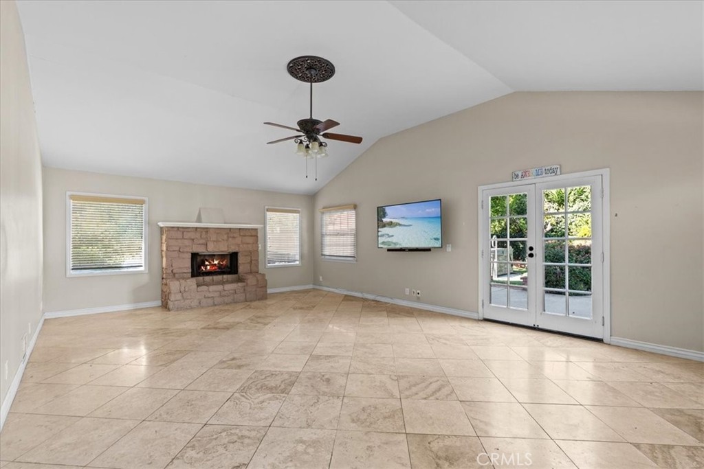 MLS #OC25268967 image #12