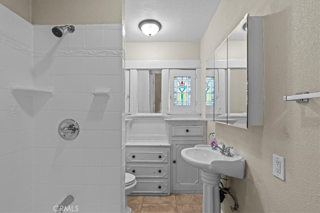 MLS #OC25268967 image #24