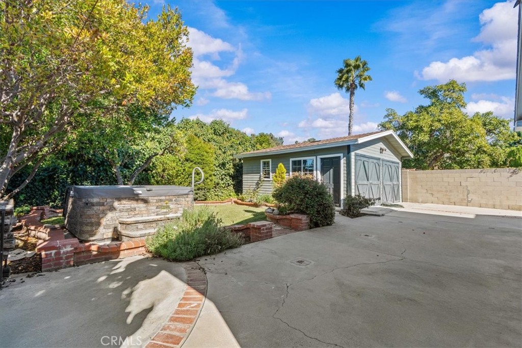 MLS #OC25268967 image #27