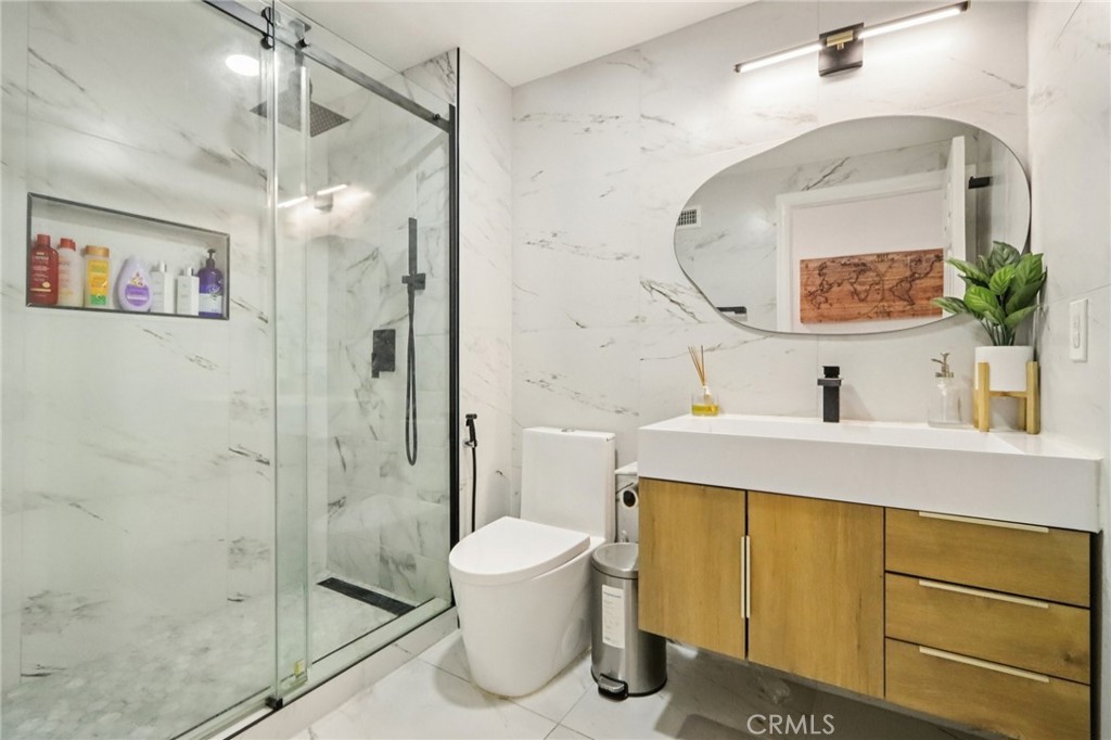 MLS #OC25269026 image #15