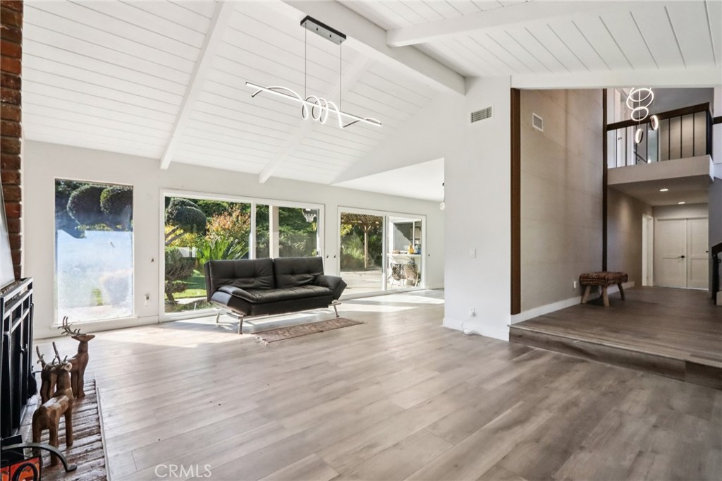 MLS #OC25269026 image #3