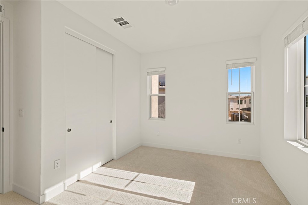 MLS #OC25269027 image #14