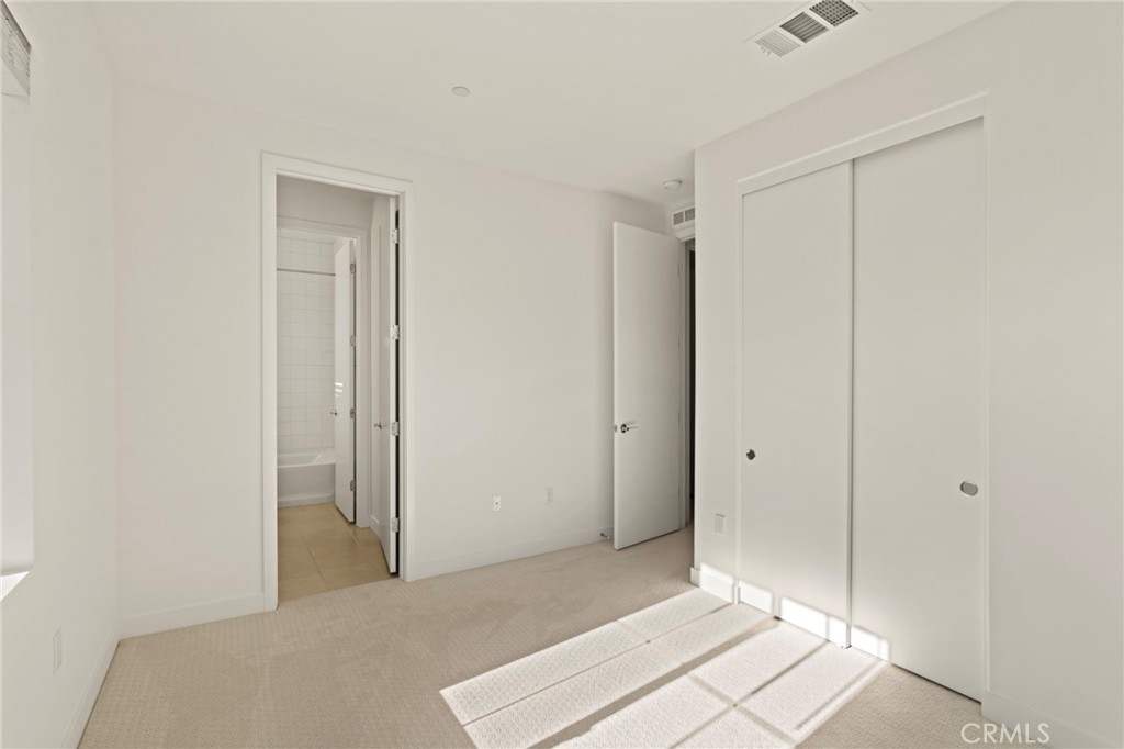 MLS #OC25269027 image #18