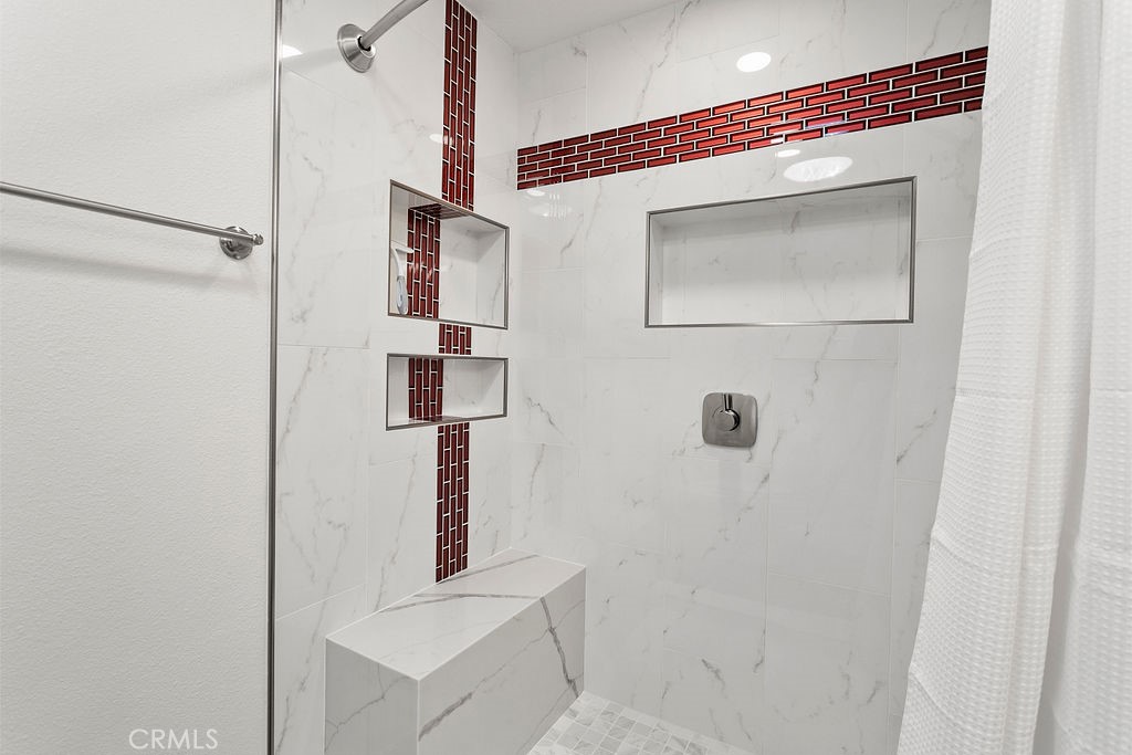 MLS #OC25269030 image #9