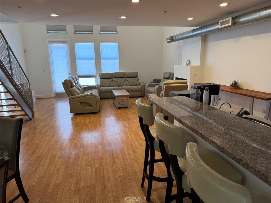 MLS #OC25269034 image #1