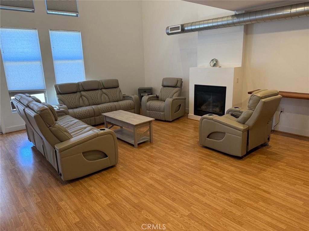 MLS #OC25269034 image #2