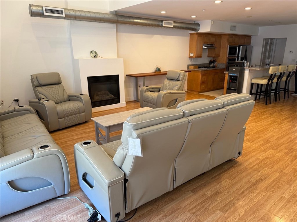 MLS #OC25269034 image #3