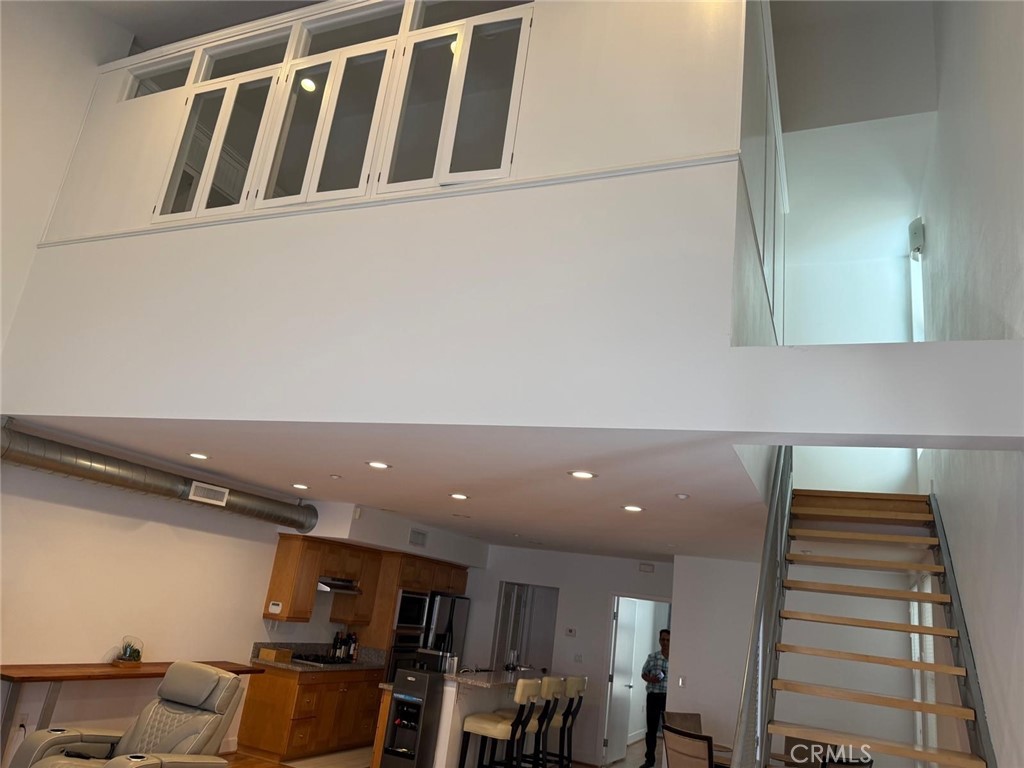 MLS #OC25269034 image #9