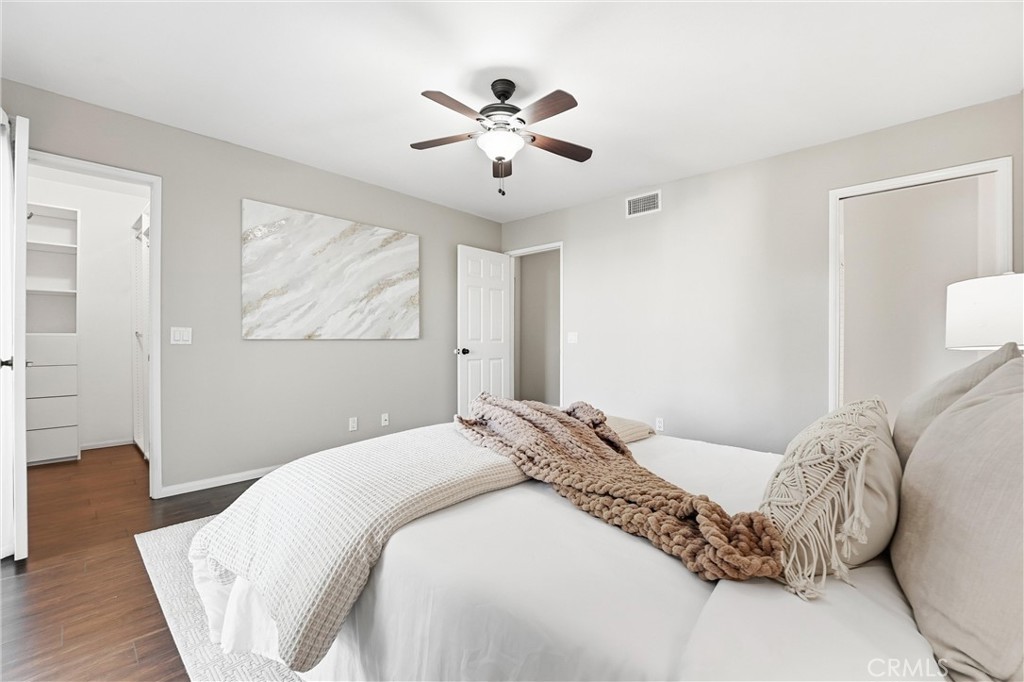 MLS #OC25269061 image #23