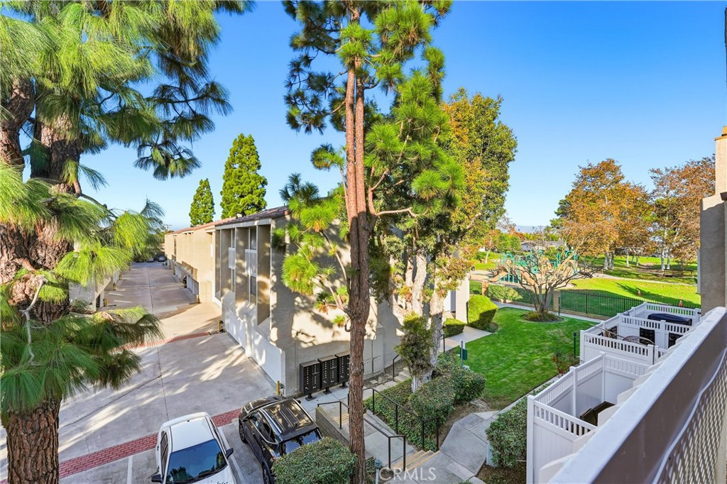 MLS #OC25269061 image #27