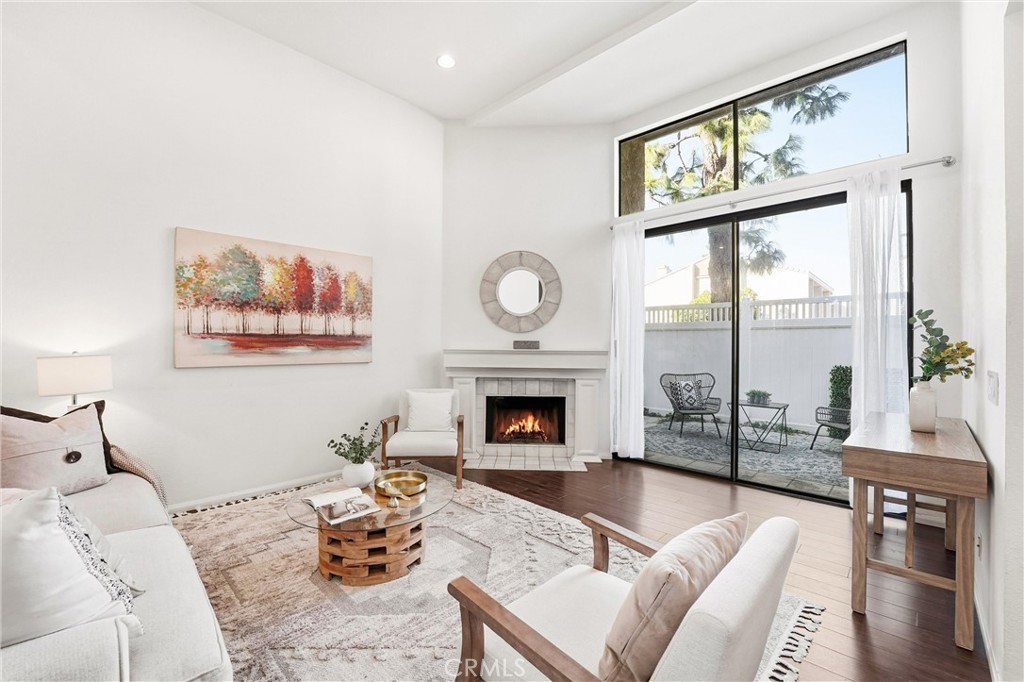 MLS #OC25269061 image #3