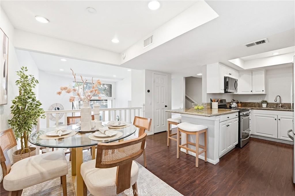 MLS #OC25269061 image #8