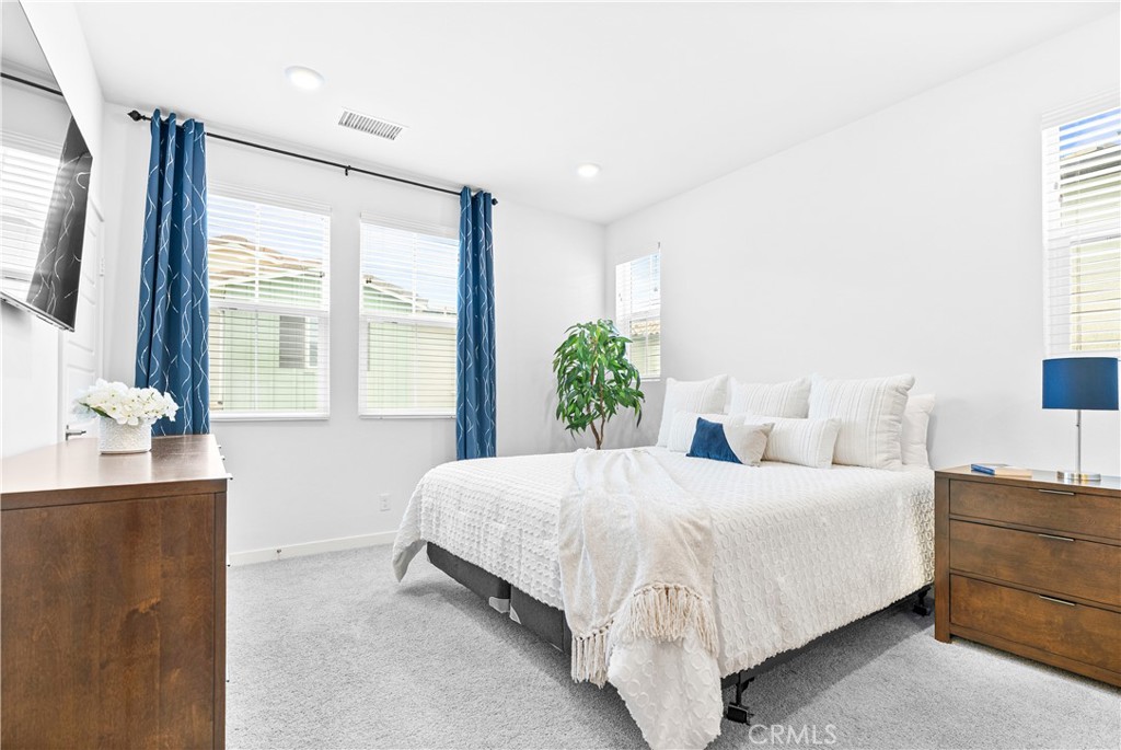 MLS #OC25269066 image #10