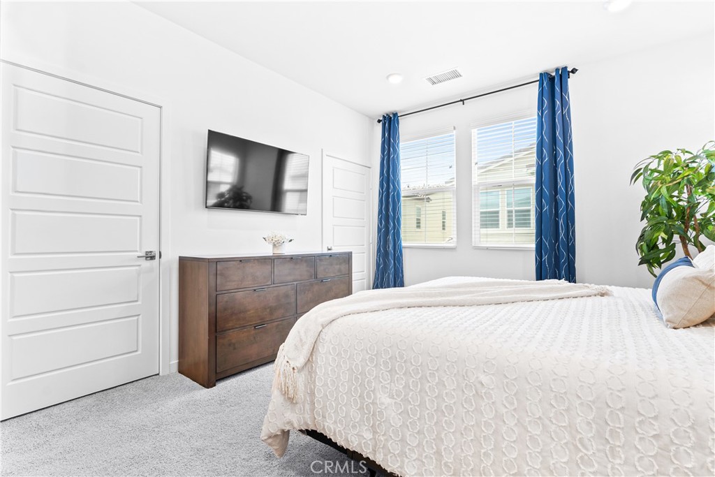 MLS #OC25269066 image #11