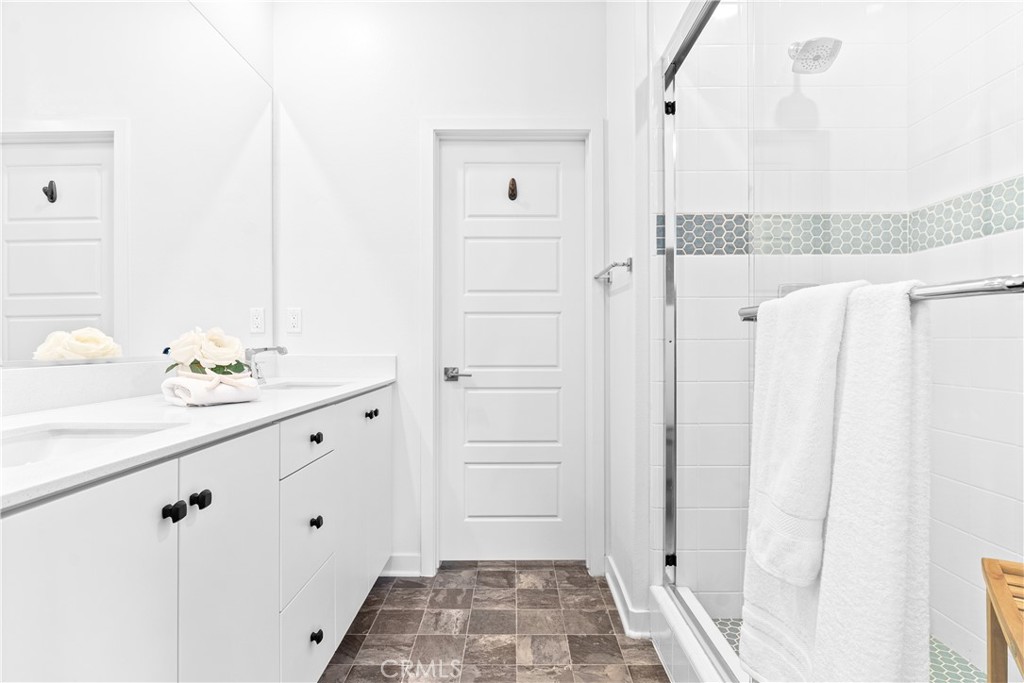 MLS #OC25269066 image #14