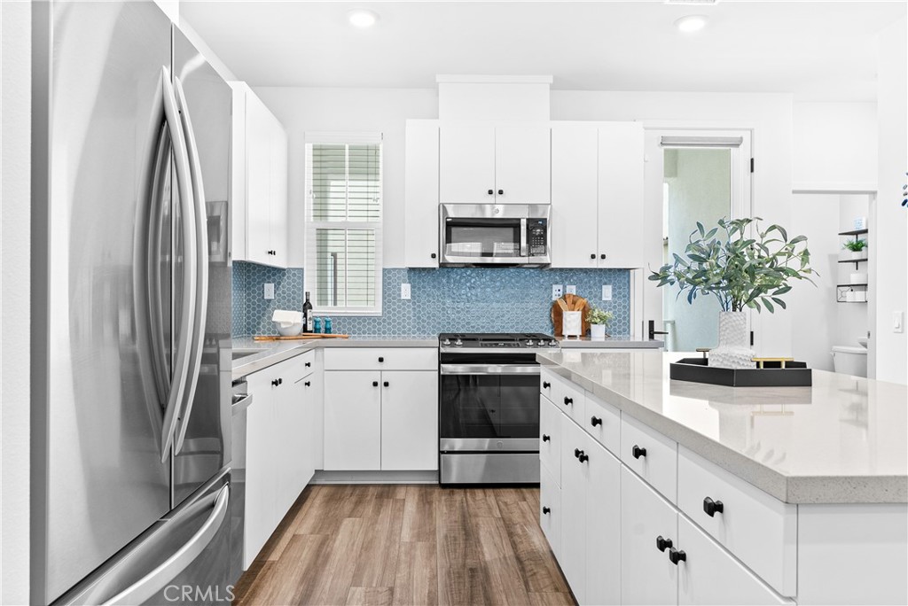 MLS #OC25269066 image #2