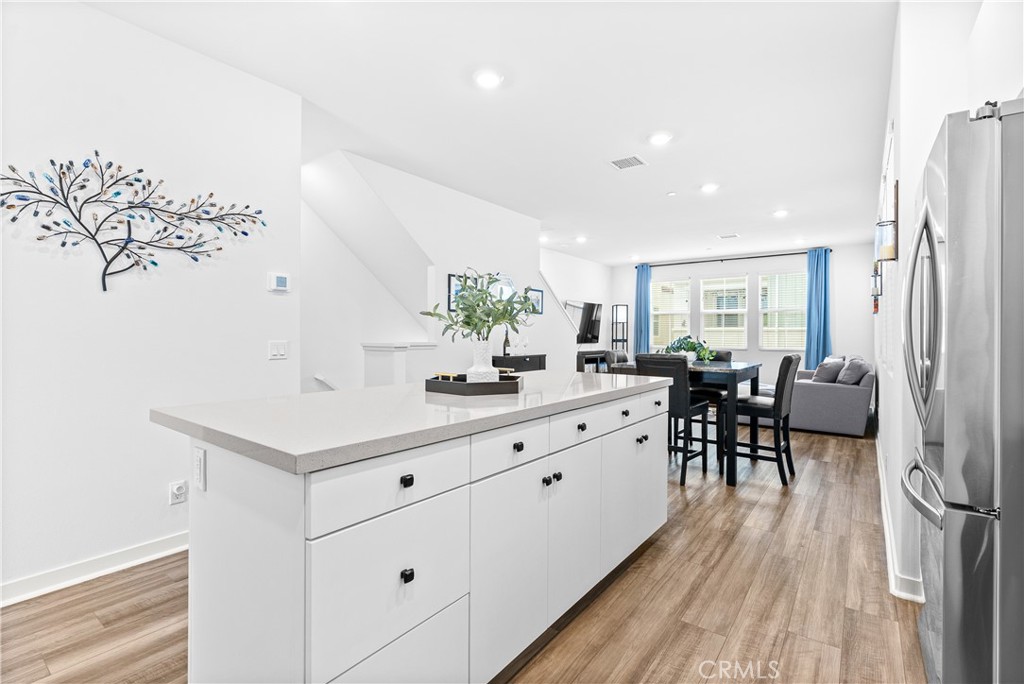 MLS #OC25269066 image #4