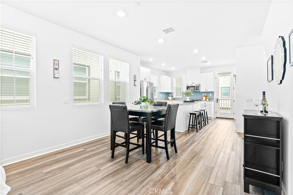 MLS #OC25269066 image #8