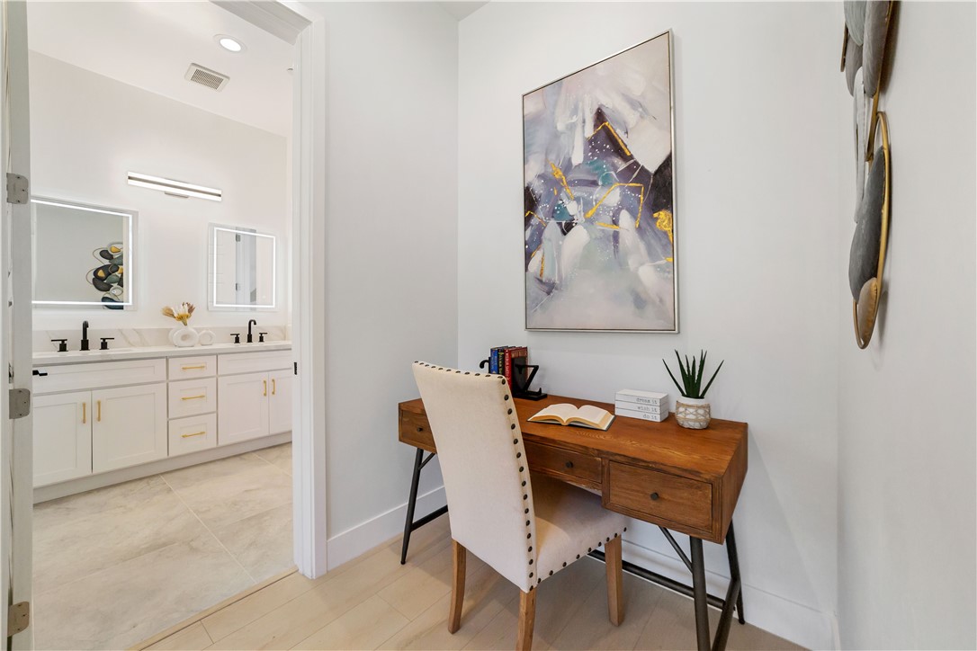 MLS #OC25269068 image #17