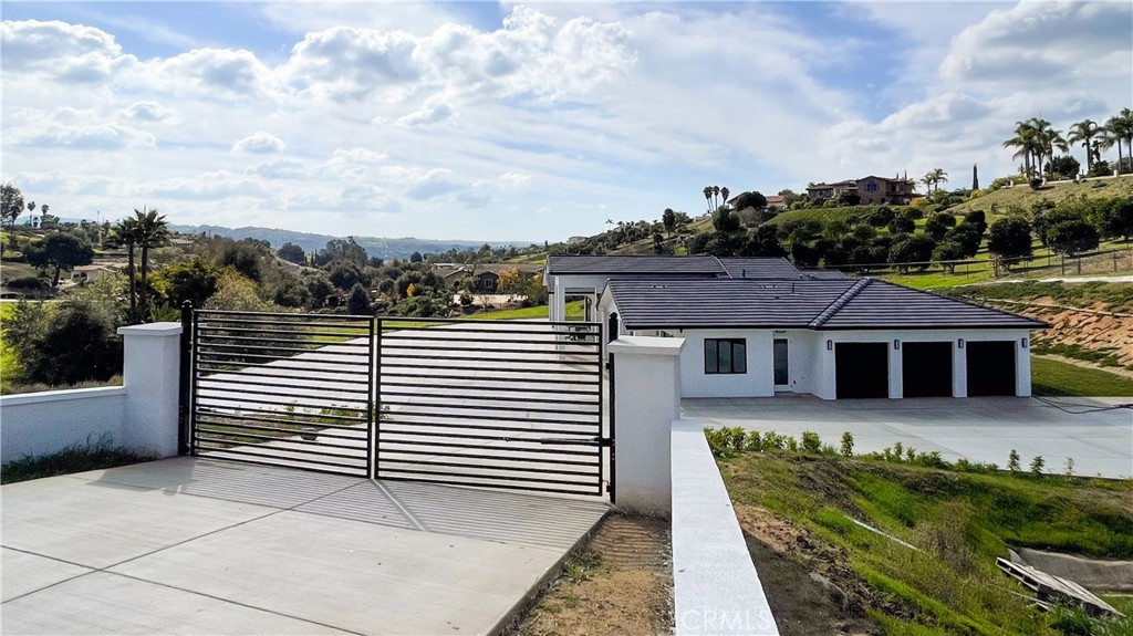 MLS #OC25269068 image #3