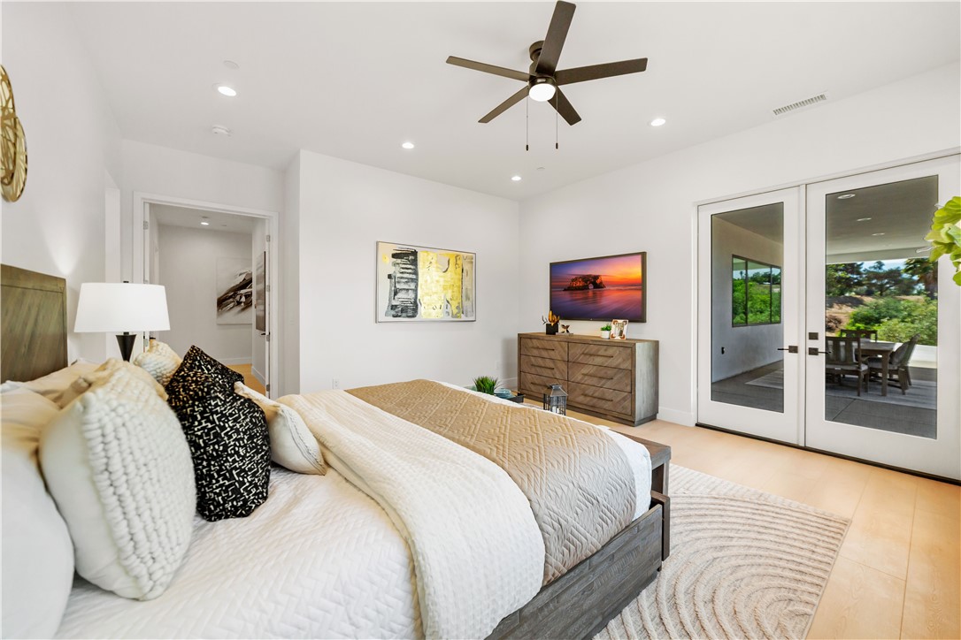 MLS #OC25269068 image #9