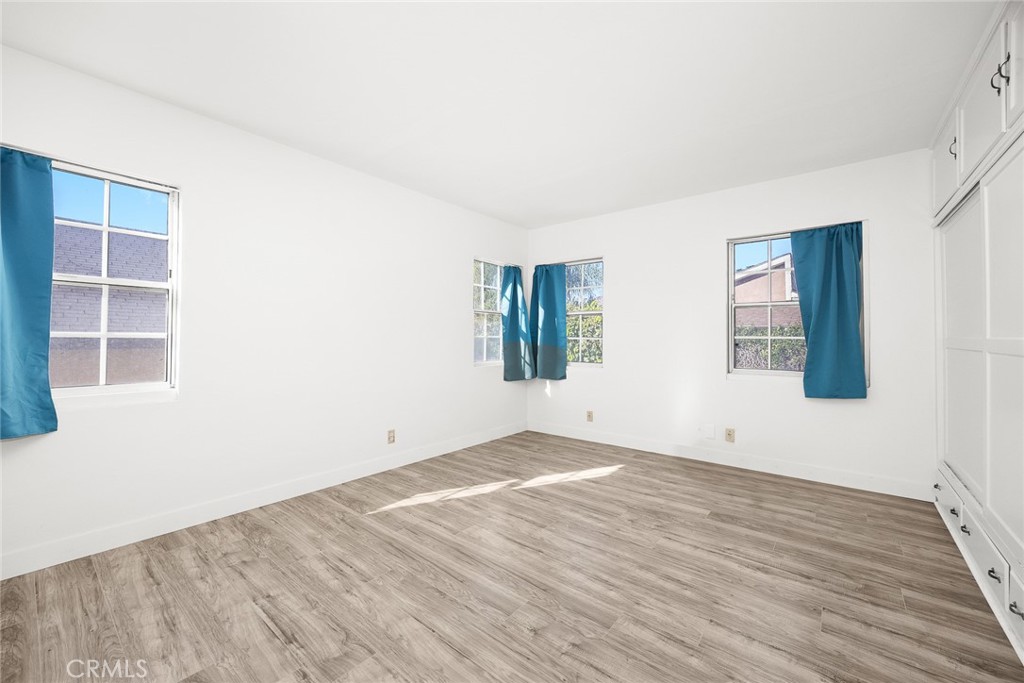 MLS #OC25269091 image #17