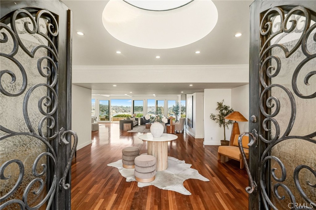 MLS #OC25269144 image #10