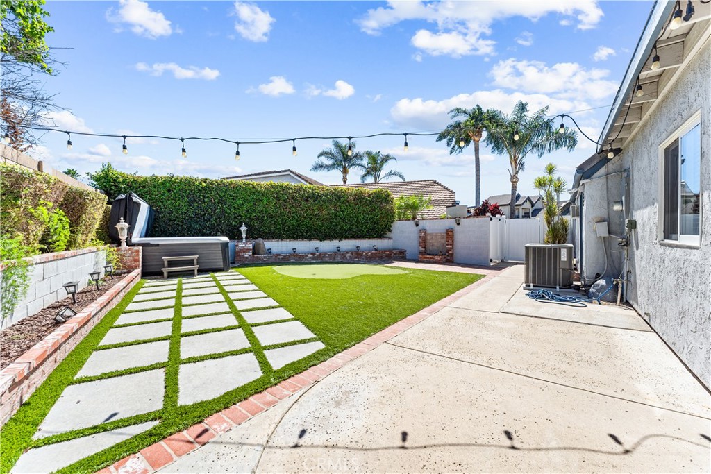 MLS #OC25269160 image #16