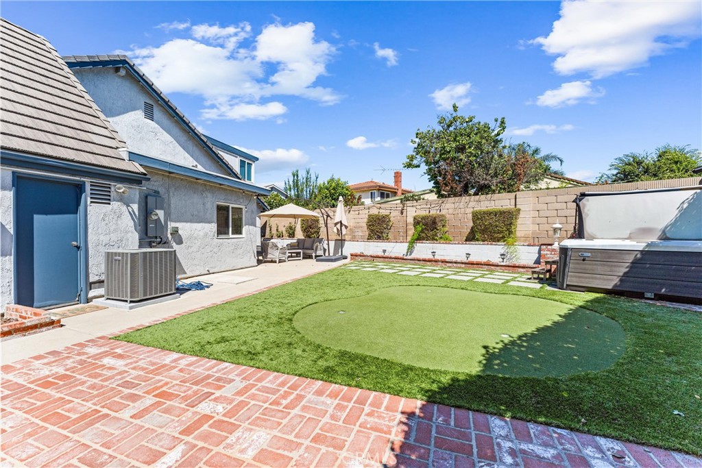 MLS #OC25269160 image #17