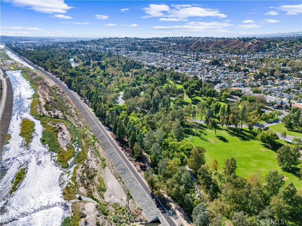 MLS #OC25269160 image #40