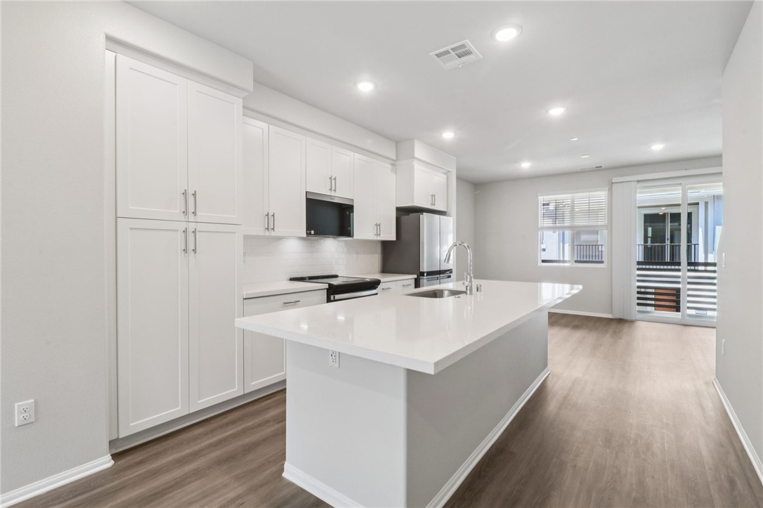 MLS #OC25269275 image #6