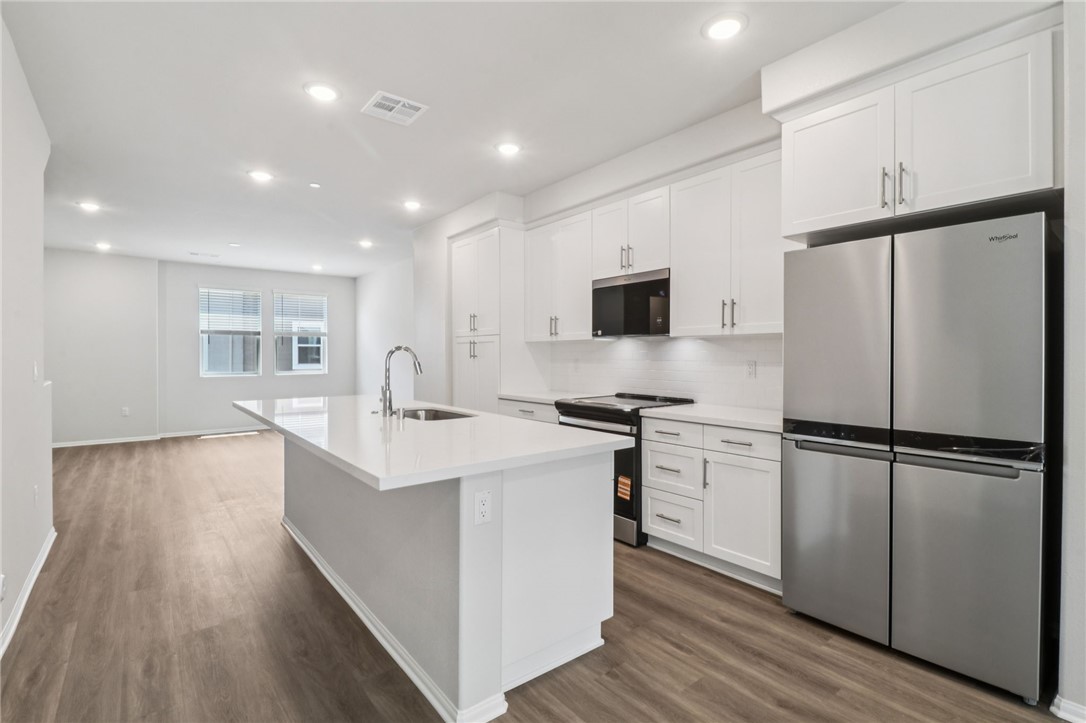 MLS #OC25269275 image #7