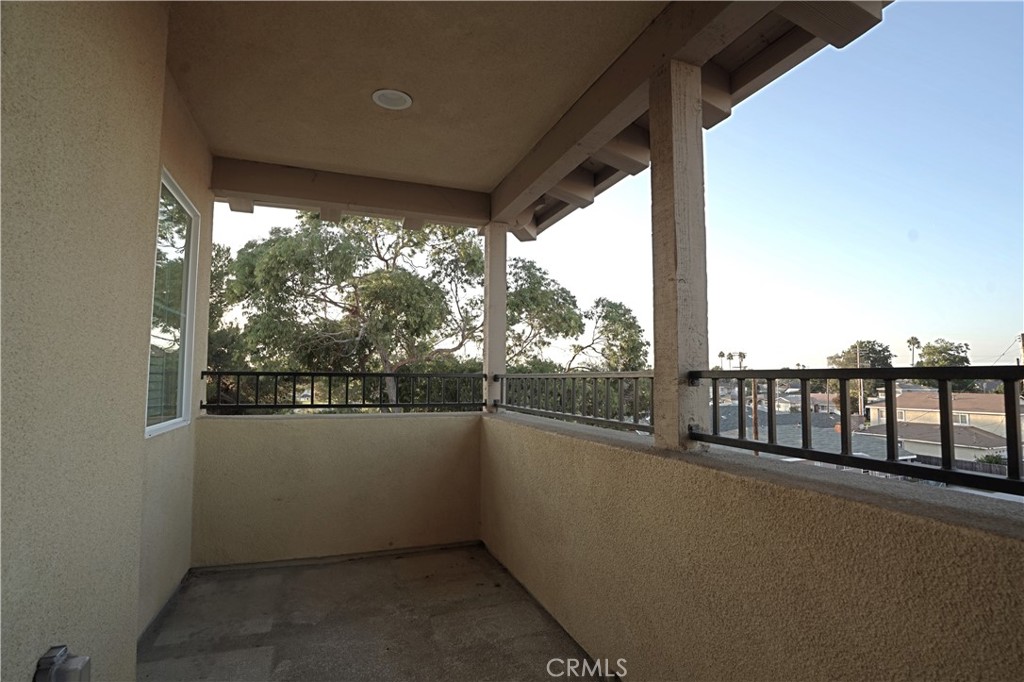 MLS #OC25269301 image #24