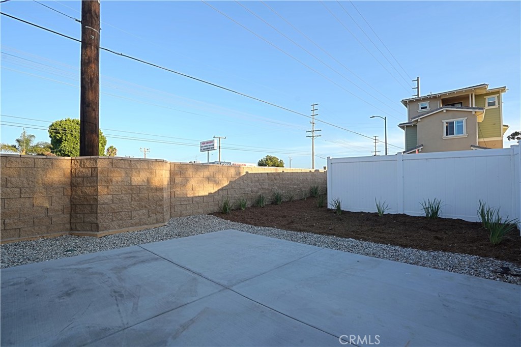 MLS #OC25269301 image #30