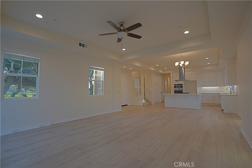 MLS #OC25269301 image #5