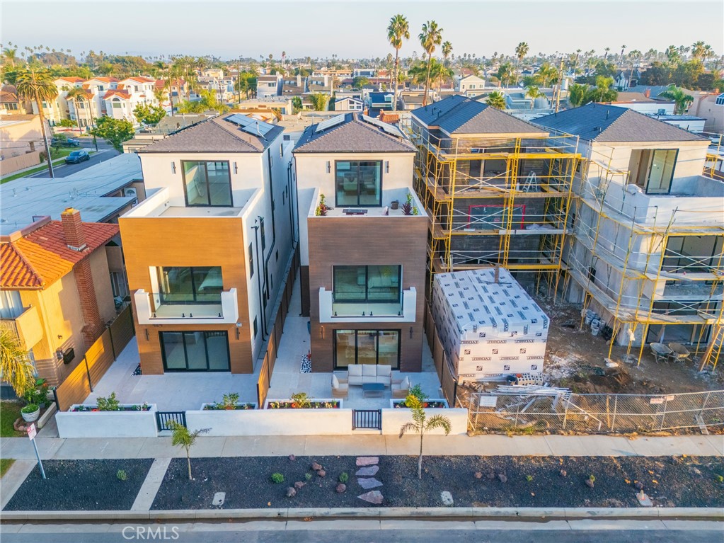 MLS #OC25269306 image #1