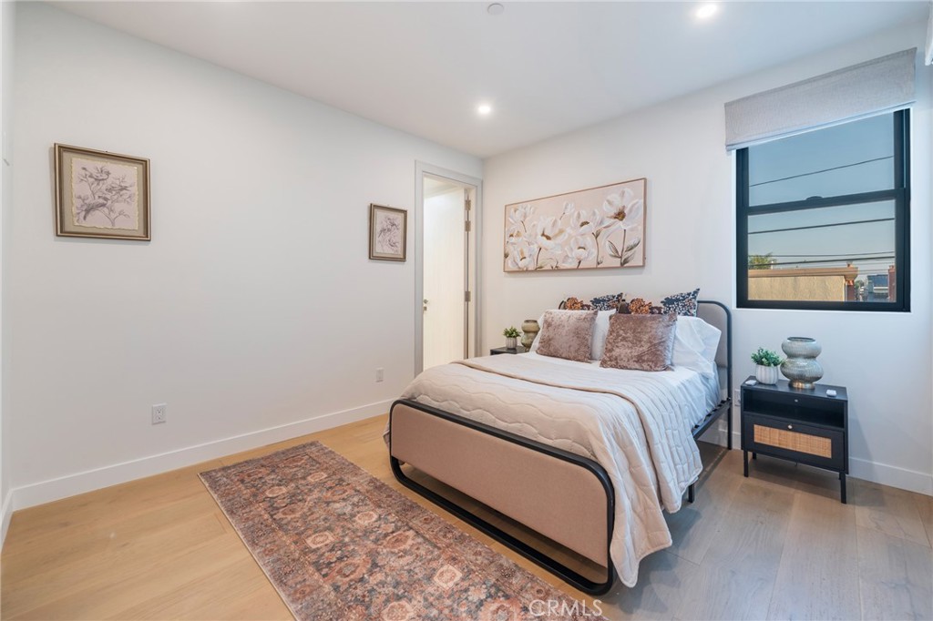 MLS #OC25269306 image #19