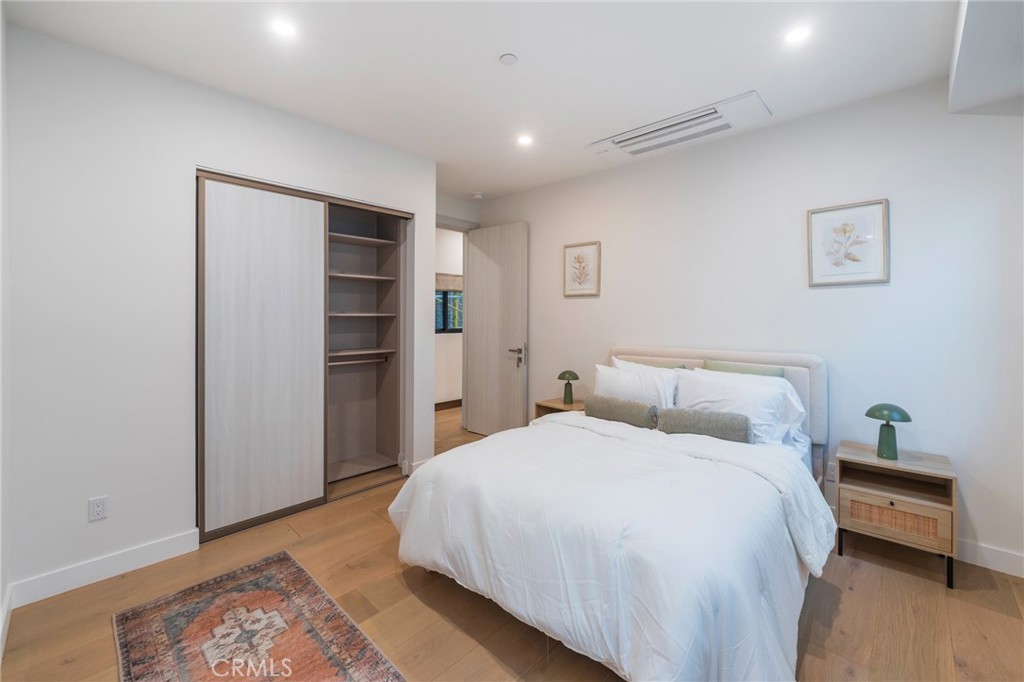 MLS #OC25269306 image #25