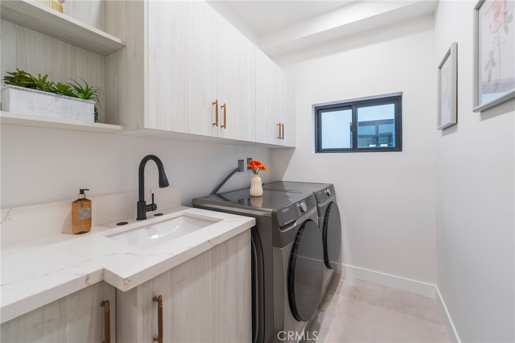 MLS #OC25269306 image #27