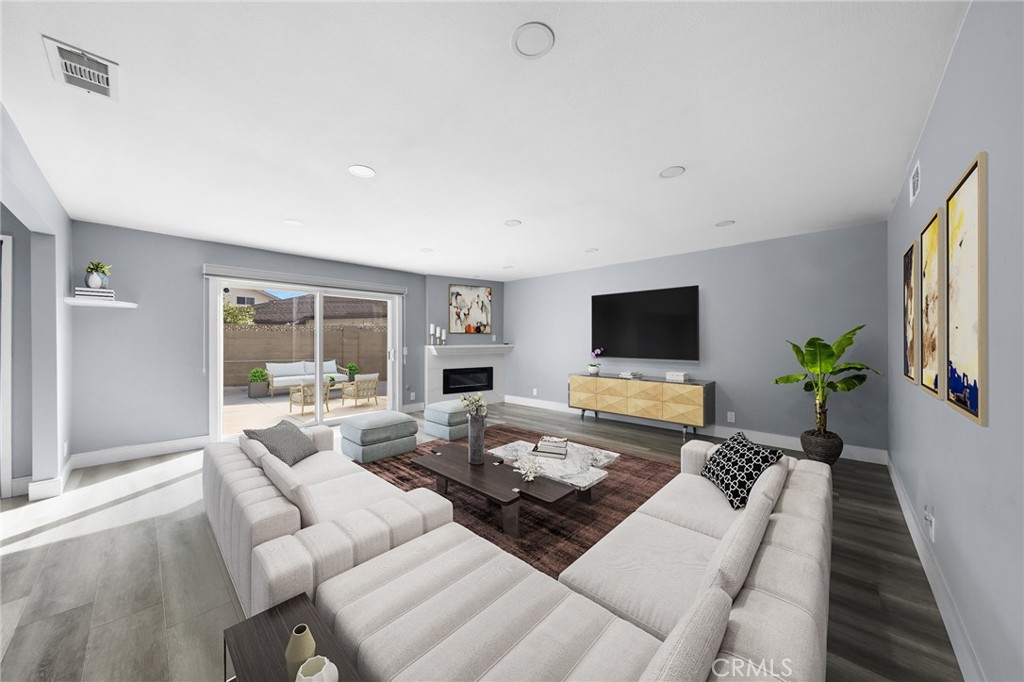 MLS #OC25269311 image #5