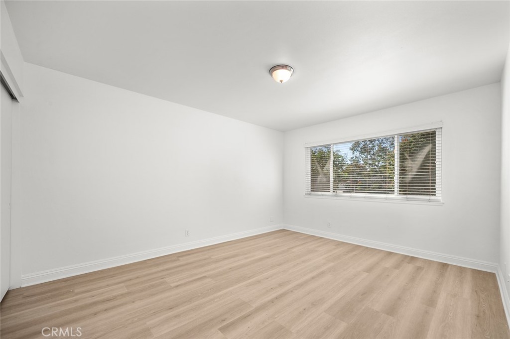 MLS #OC25269322 image #11