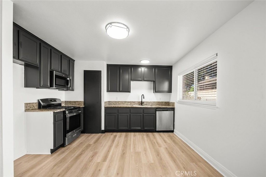 MLS #OC25269322 image #5