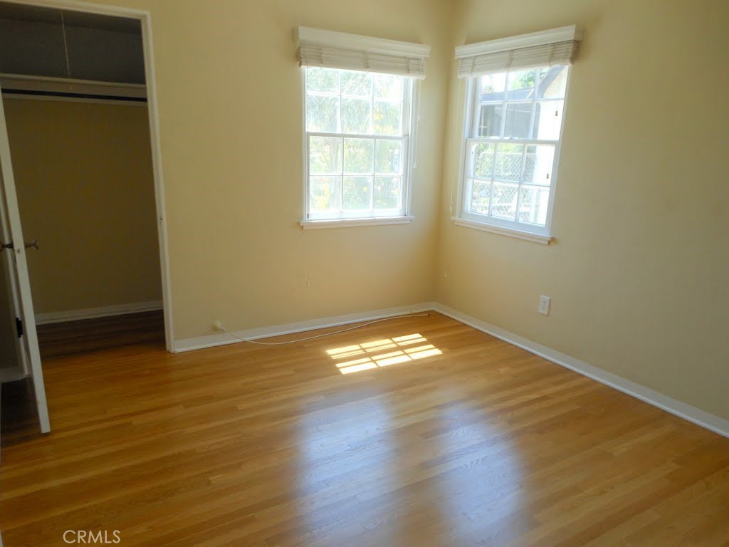 MLS #OC25269326 image #4