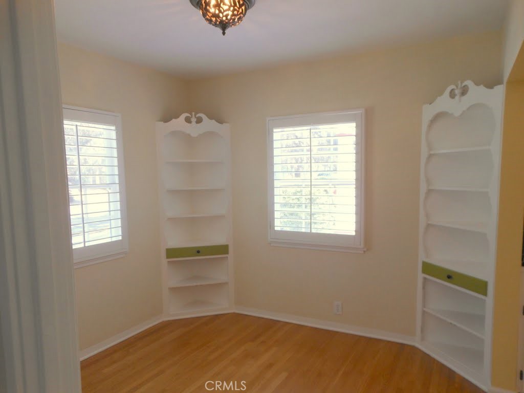 MLS #OC25269326 image #5