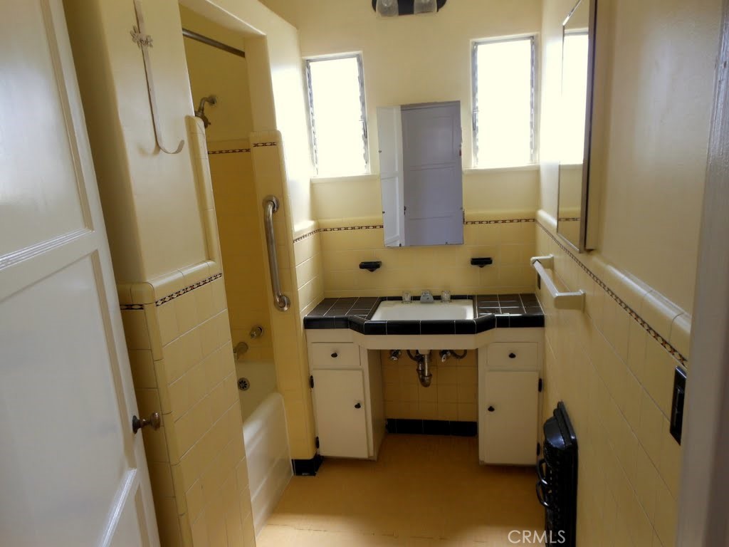 MLS #OC25269326 image #8