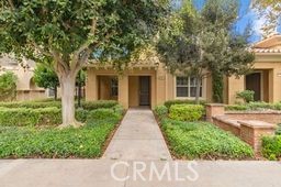 MLS #OC25269357 image #0