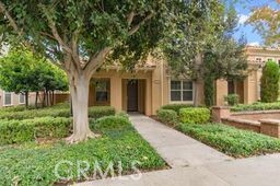 MLS #OC25269357 image #1