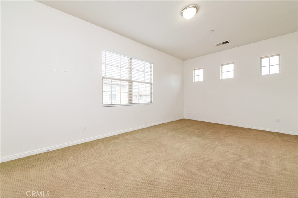 MLS #OC25269357 image #11