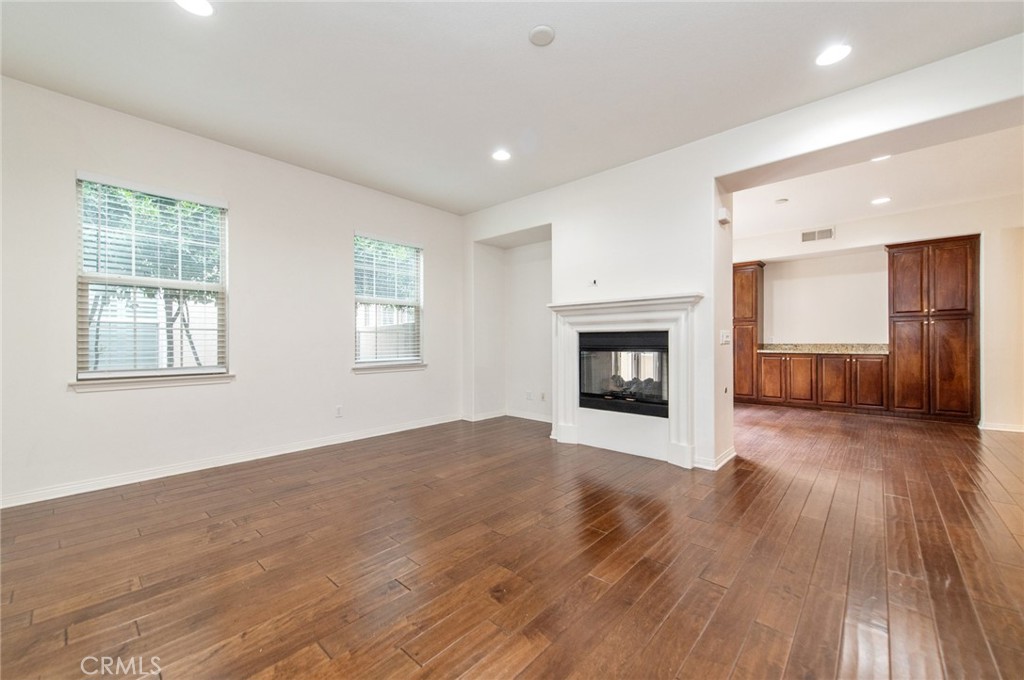 MLS #OC25269357 image #3